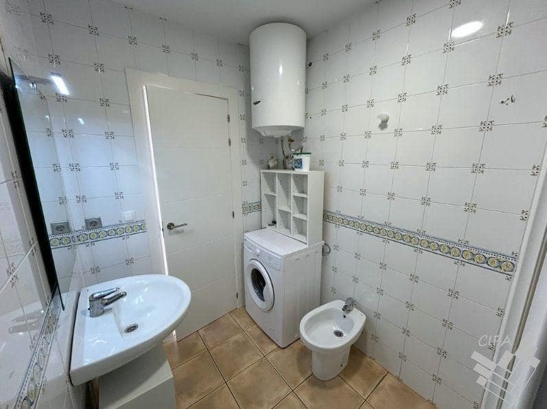 2 bedroom Apartment for sale in Vinaros - € 140,000 (Ref: 9403418)