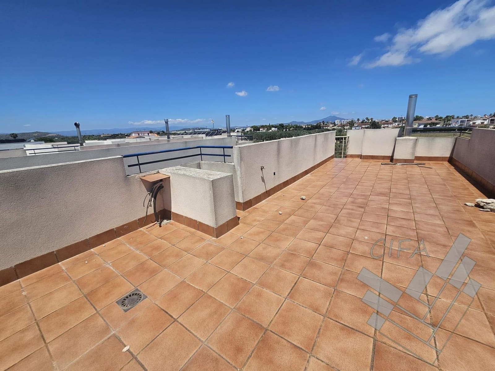 3 bedroom Apartment for sale in Vinaros with garage - € 211,000 (Ref: 9408065)