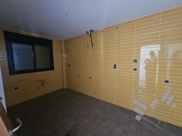3 soveværelse Lejlighed til salg i Vinaròs med garage - € 211.000 (Ref: 9408065)