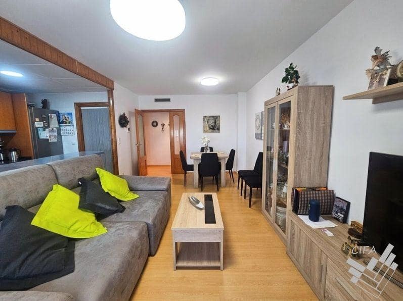 3 slaapkamer Flat te koop in Vinaros - € 170.000 (Ref: 9411001)