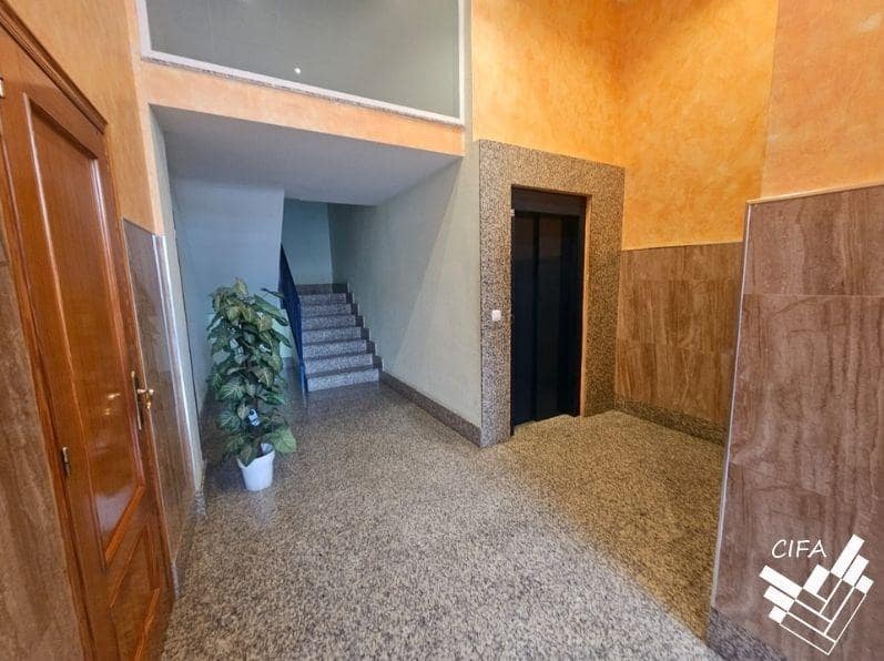 3 slaapkamer Flat te koop in Vinaros - € 170.000 (Ref: 9411001)