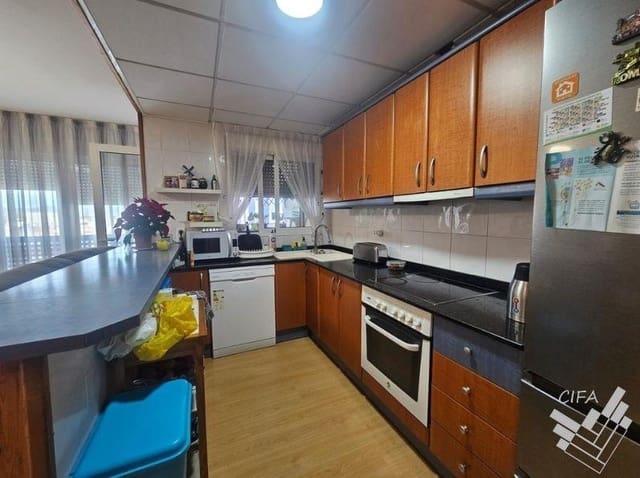 3 makuuhuone Asunto myytävänä paikassa Vinaròs - 170 000 € (Ref: 9411001)