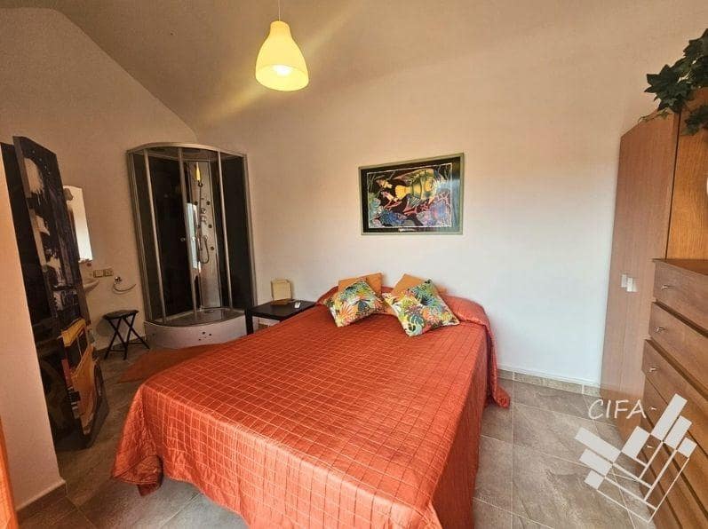 2 slaapkamer Flat te koop in Sant Jordi met zwembad - € 130.000 (Ref: 9437135)