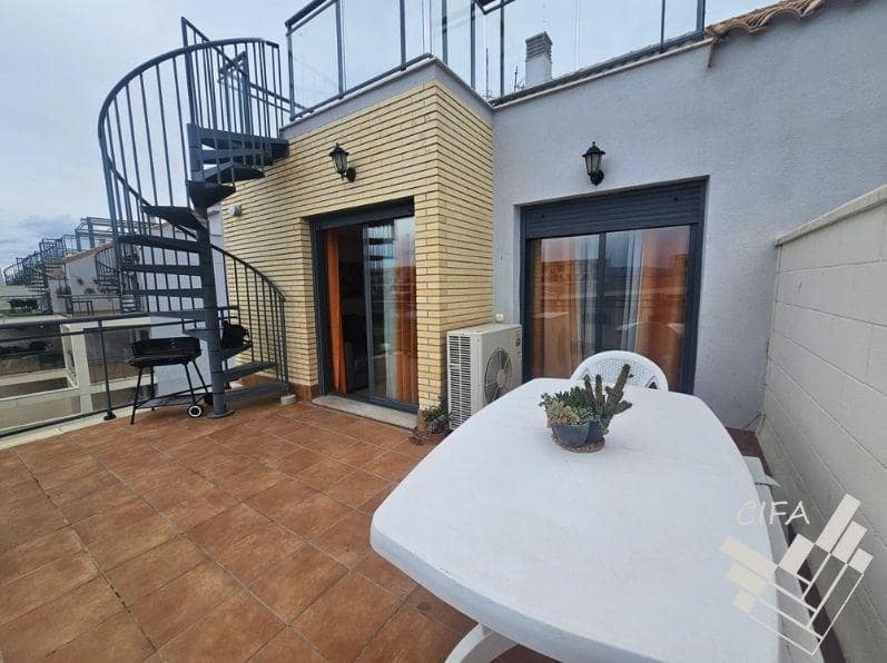 2 slaapkamer Flat te koop in Sant Jordi met zwembad - € 130.000 (Ref: 9437135)