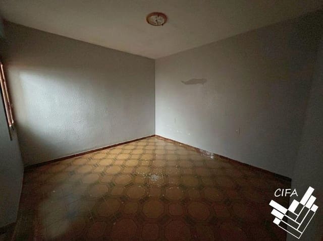 Piso de 3 habitaciones en Benicarló en venta - 80.000 € (Ref: 9437136)