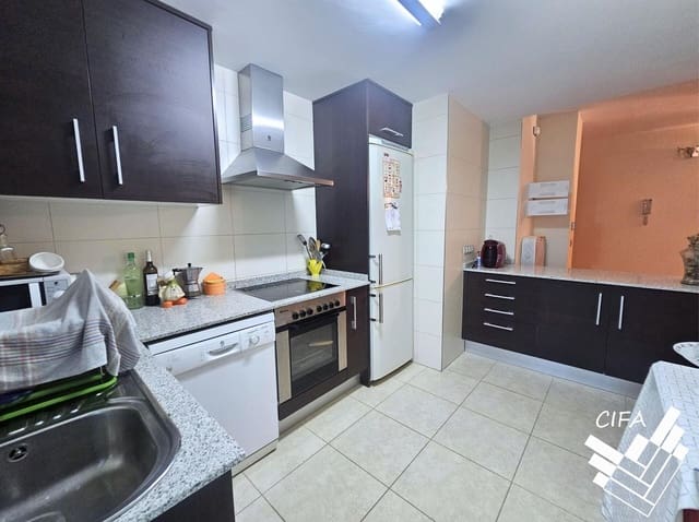 2 soverom Leilighet til salgs i Sant Jordi med svømmebasseng garasje - € 130 000 (Ref: 9446360)