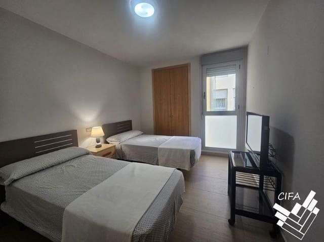 Piso de 2 habitaciones en Vinaròs en alquiler con piscina - 800 € (Ref: 9446361)