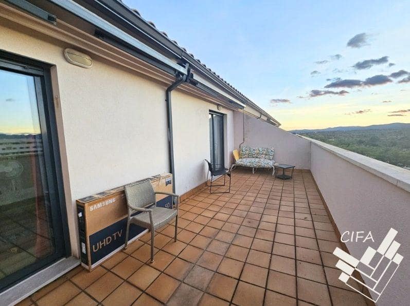 2 soveværelse Penthouse til salg i Sant Jordi med swimmingpool - € 165.000 (Ref: 9446362)