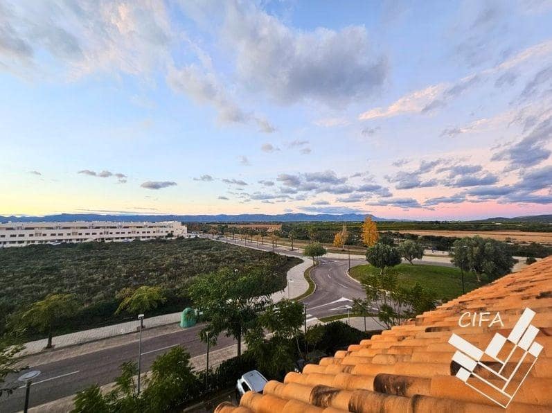 2 soveværelse Penthouse til salg i Sant Jordi med swimmingpool - € 165.000 (Ref: 9446362)