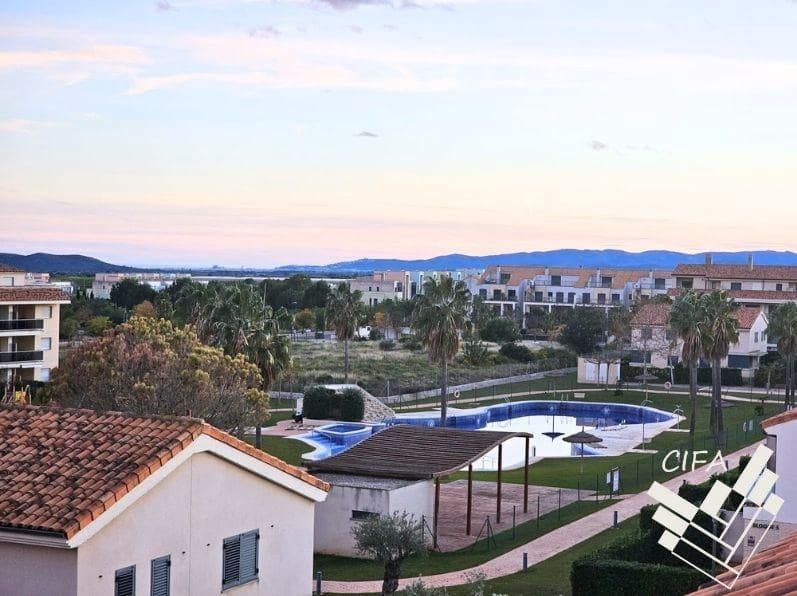 2 soveværelse Penthouse til salg i Sant Jordi med swimmingpool - € 165.000 (Ref: 9446362)