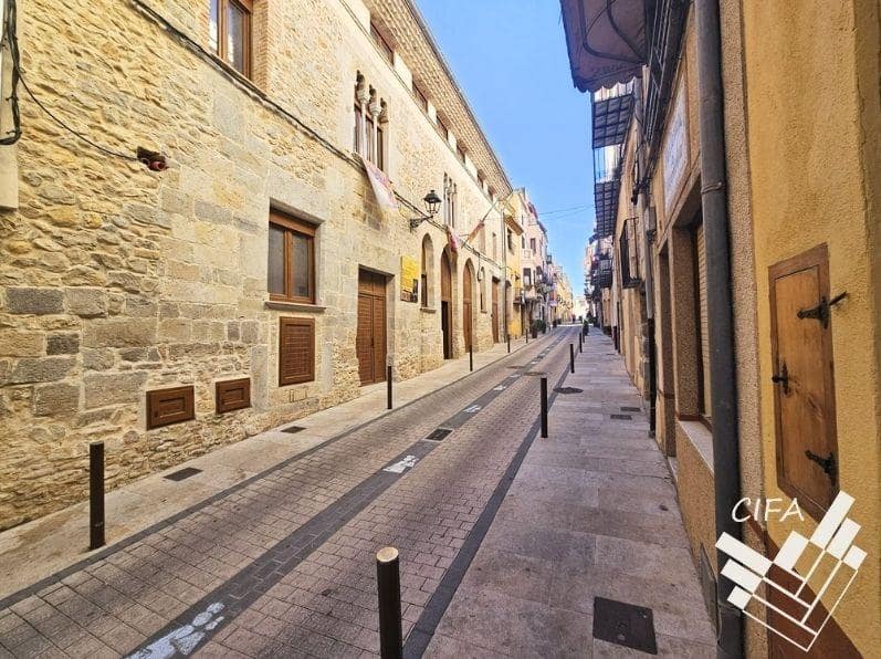 Villa for sale in Sant Mateu - € 600,000 (Ref: 9452152)