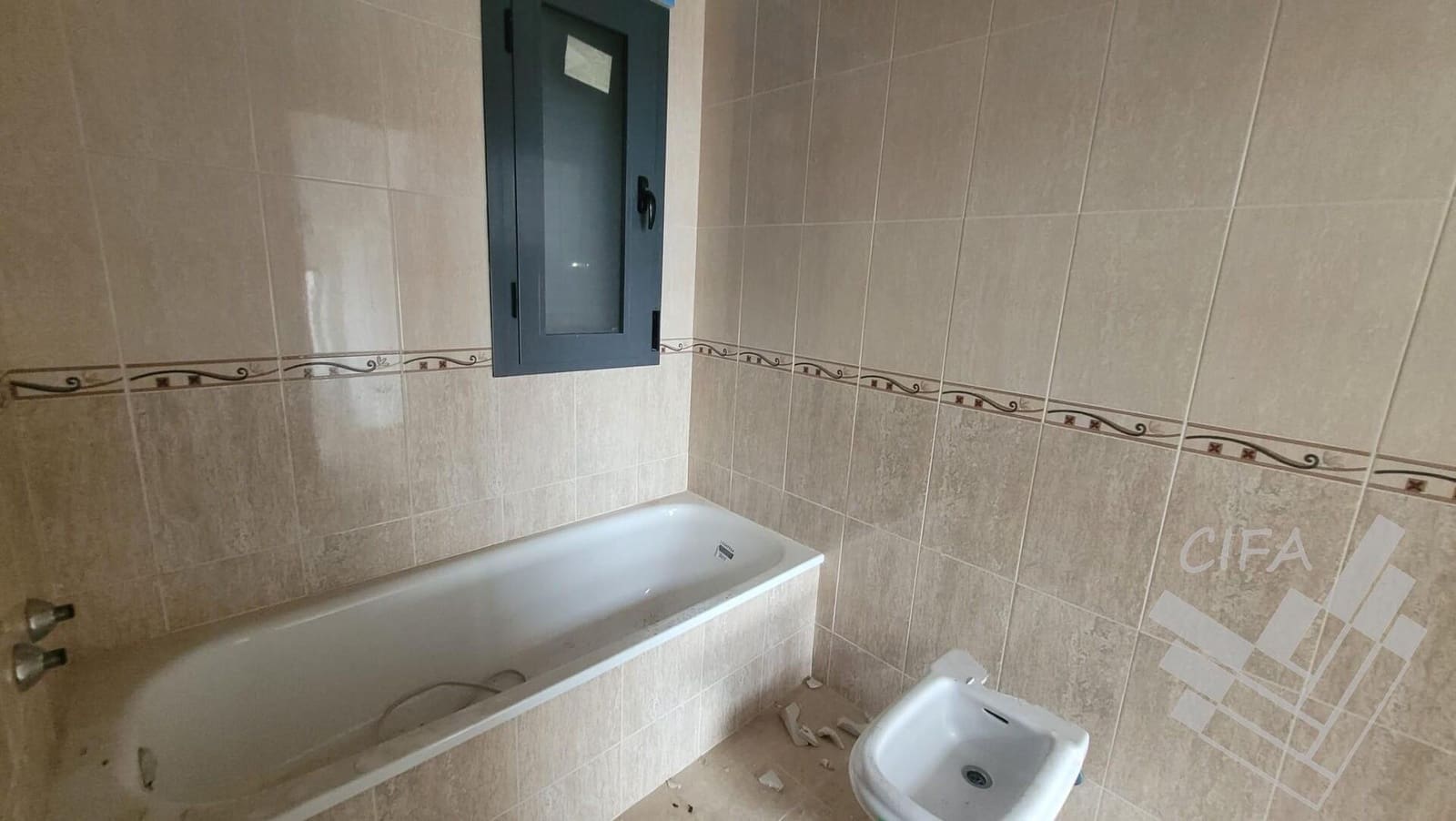 3 sypialnia Dom na sprzedaż w Vinaros z garażem - 199 000 € (Ref: 9452154)