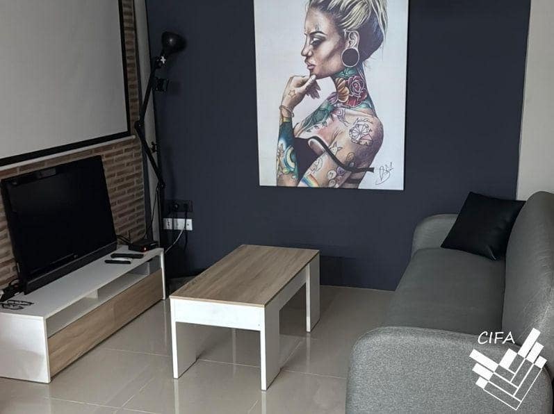 Commercieel te huur in Vinaros - € 750 (Ref: 9462114)