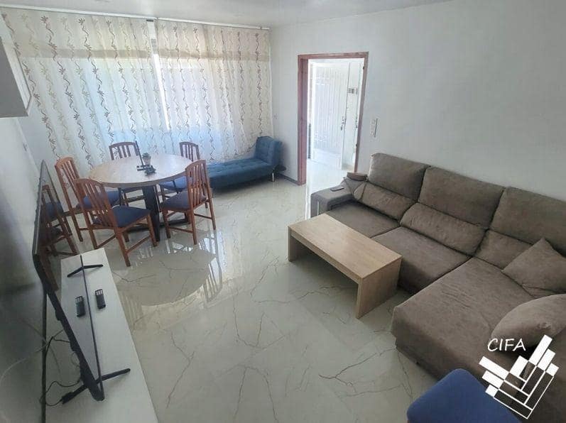 Casa de 4 habitaciones en Vinaròs en alquiler - 800 € (Ref: 9468513)