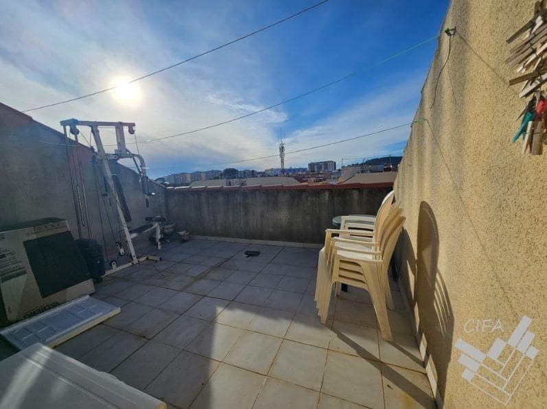 4 makuuhuone Asunto myytävänä paikassa Oropesa  mukana uima-altaan - 187 500 € (Ref: 9474219)