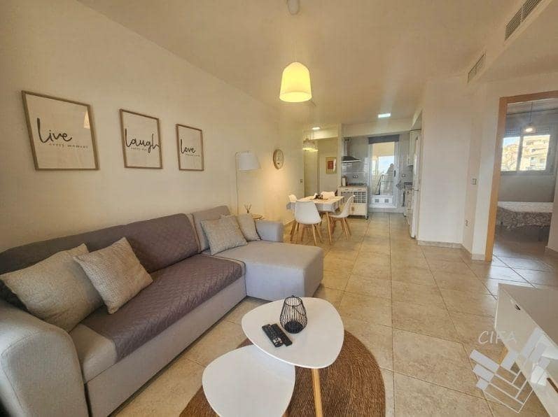 2 sovrum Lägenhet att hyra i Sant Jordi med pool - 600 € (Ref: 9488356)