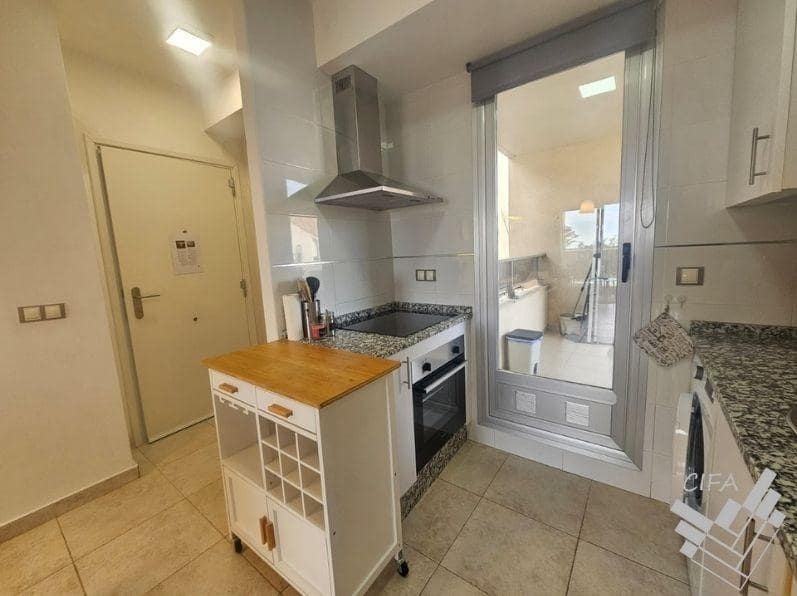 2 sovrum Lägenhet att hyra i Sant Jordi med pool - 600 € (Ref: 9488356)