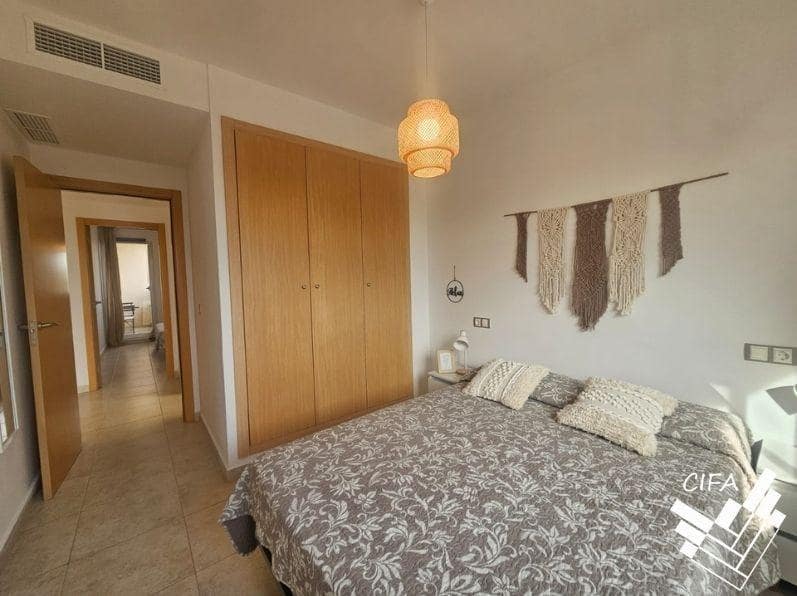 2 sovrum Lägenhet att hyra i Sant Jordi med pool - 600 € (Ref: 9488356)