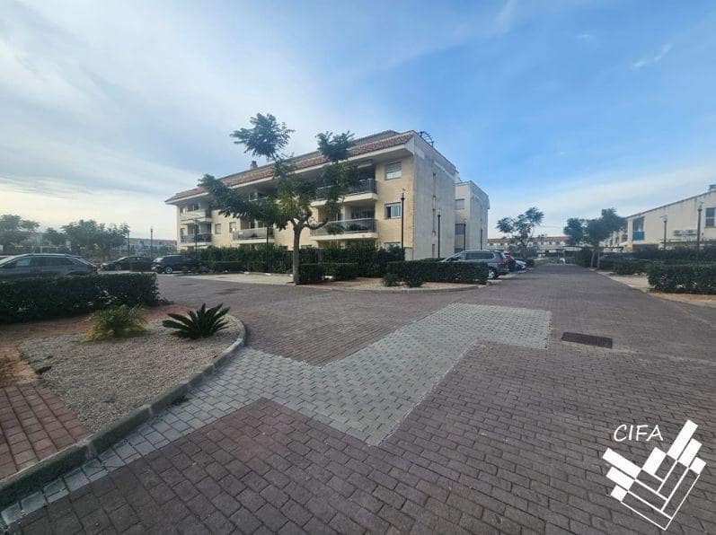 2 sovrum Lägenhet att hyra i Sant Jordi med pool - 600 € (Ref: 9488356)