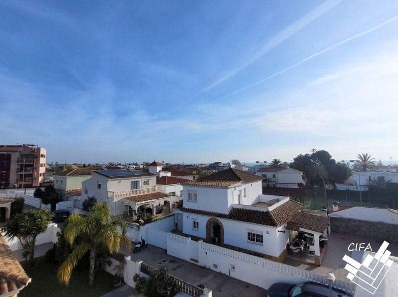 5 bedroom Villa for sale in Vinaros with pool - € 450,000 (Ref: 9504320)