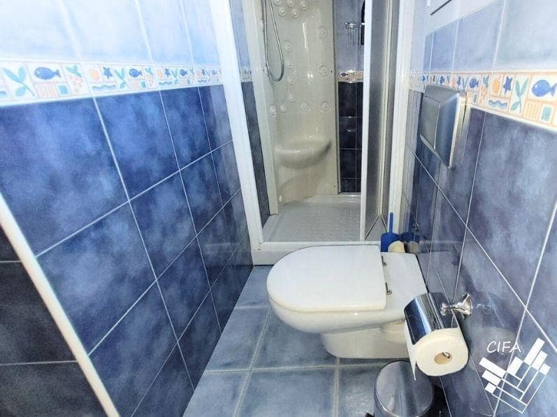 5 bedroom Villa for sale in Vinaros with pool - € 450,000 (Ref: 9504320)