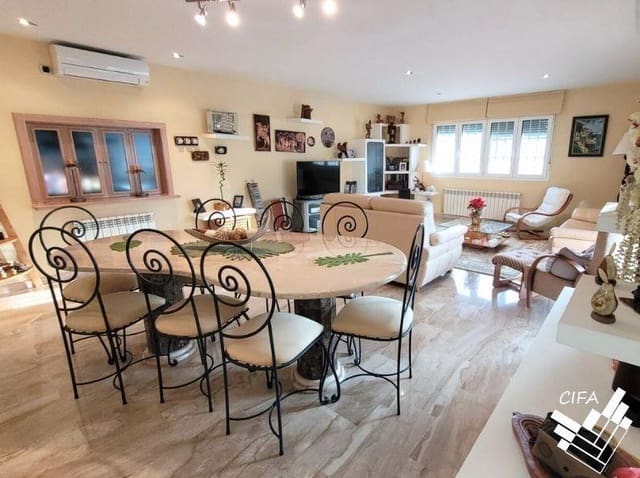 5 soverom Villa til salgs i Vinaròs med svømmebasseng - € 450 000 (Ref: 9504320)