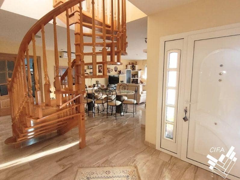 5 slaapkamer Villa te koop in Vinaros met zwembad - € 450.000 (Ref: 9504320)