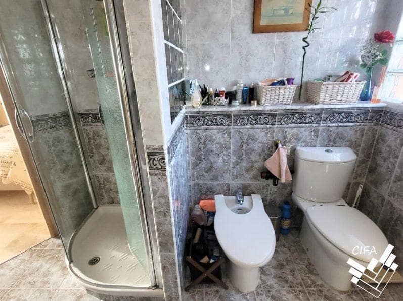 5 slaapkamer Villa te koop in Vinaros met zwembad - € 450.000 (Ref: 9504320)