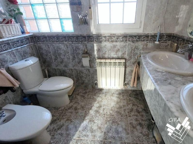 5 slaapkamer Villa te koop in Vinaros met zwembad - € 450.000 (Ref: 9504320)