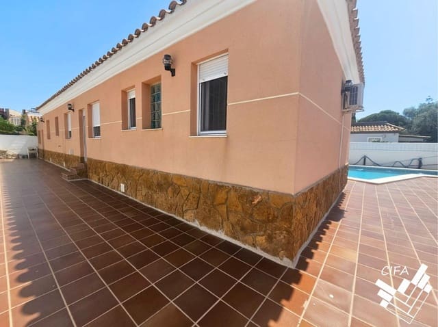 5 chambre Villa/Maison à vendre à Vinaròs avec piscine garage - 435 000 € (Ref: 9504320)