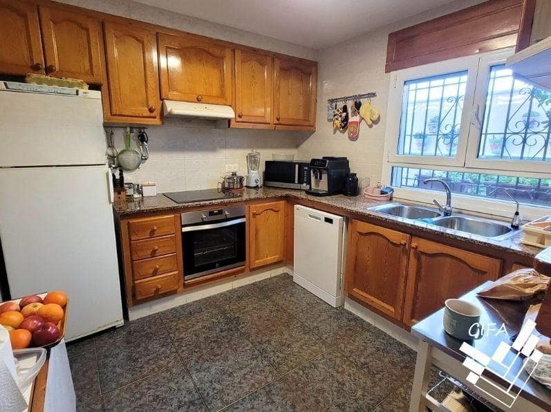 4 makuuhuone Huvila myytävänä paikassa Vinaros - 213 000 € (Ref: 9508906)