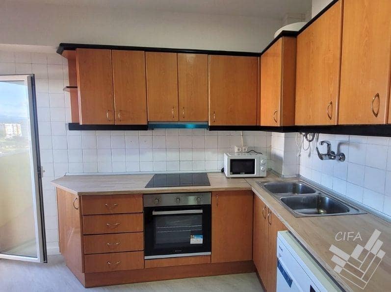 3 bedroom Flat for sale in Vinaros - € 138,000 (Ref: 9534459)