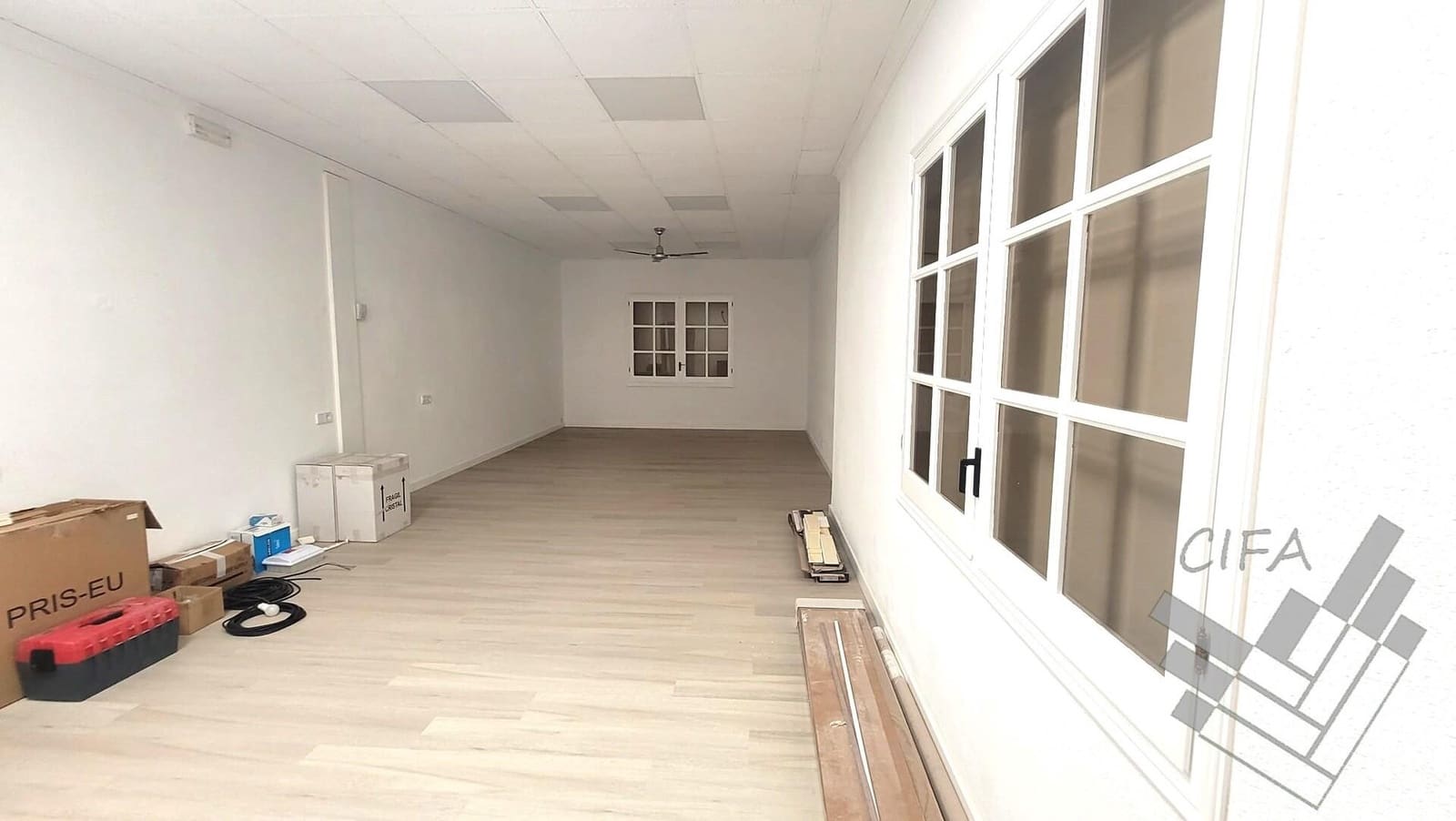 Büro zu vermieten in Vinaros - 230 € (Ref: 9551531)