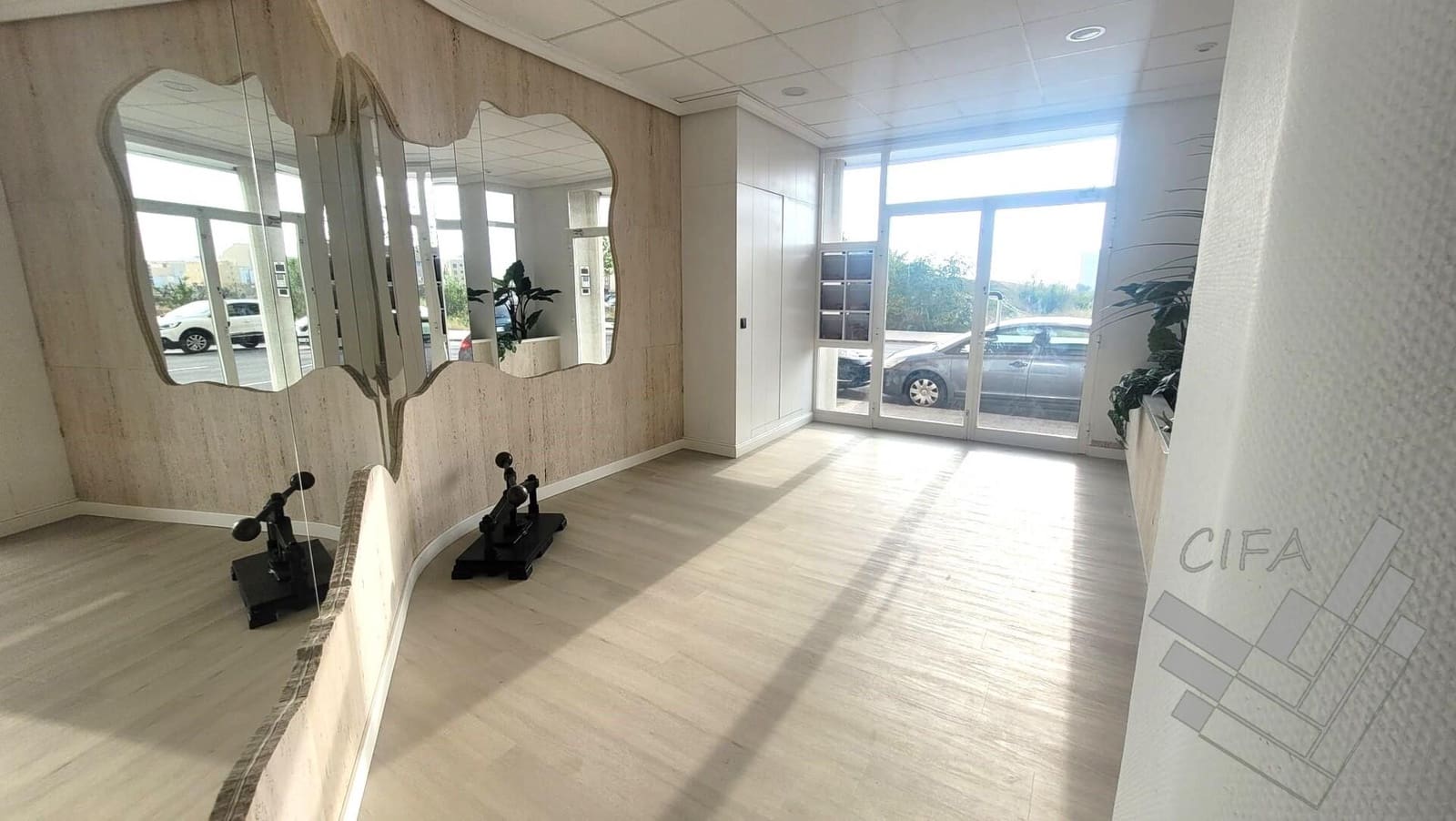 Büro zu vermieten in Vinaros - 230 € (Ref: 9551531)