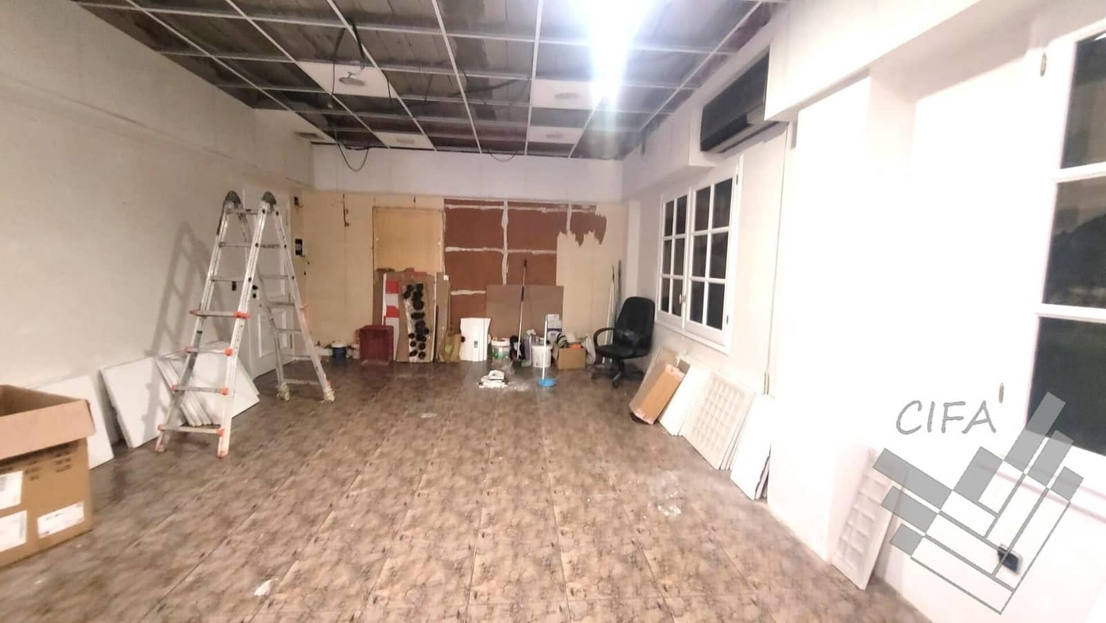 Büro zu vermieten in Vinaros - 230 € (Ref: 9551531)