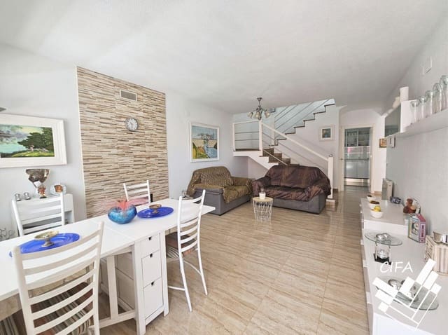 3 bedroom Semi-detached Villa for sale in Vinaròs with garage - € 278,000 (Ref: 9565296)