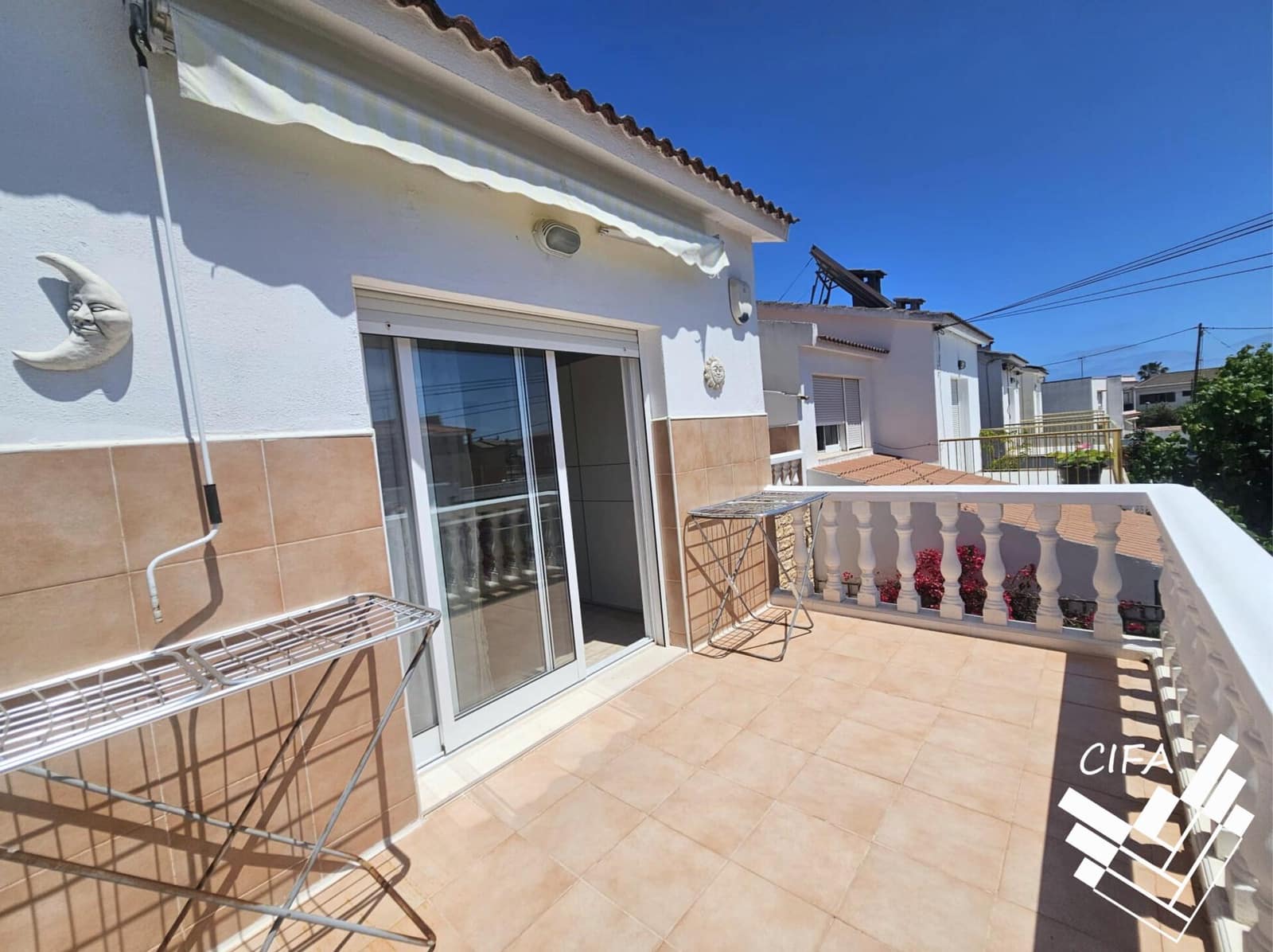 3 bedroom Semi-detached Villa for sale in Vinaros with garage - € 278,000 (Ref: 9565296)
