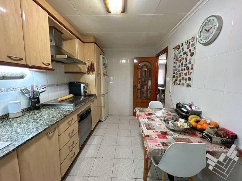 4 sypialnia Dom szeregowy na sprzedaż w Vinaros z garażem - 196 000 € (Ref: 9574655)