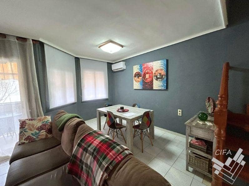 4 sypialnia Dom szeregowy na sprzedaż w Vinaros z garażem - 196 000 € (Ref: 9574655)