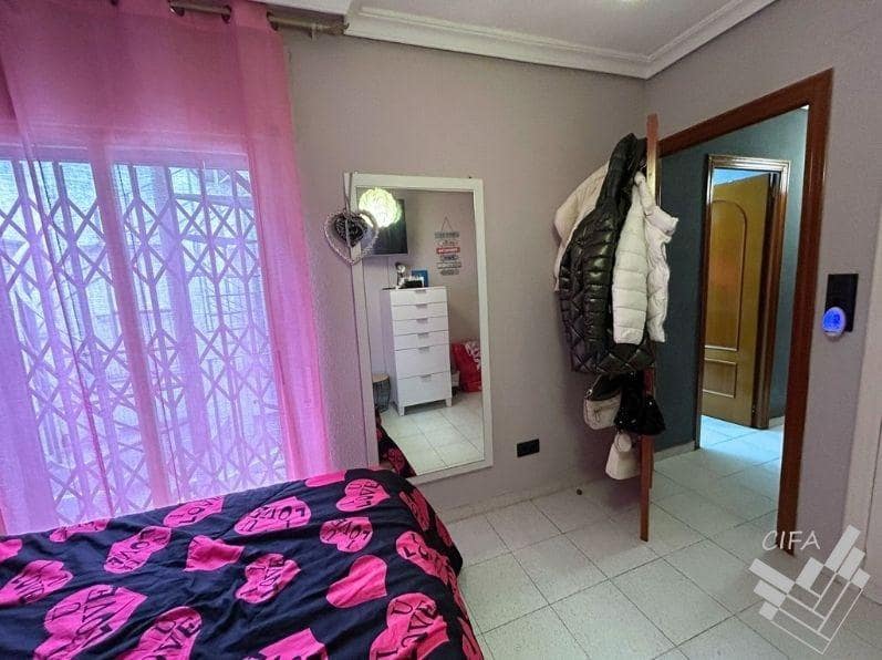 4 sypialnia Dom szeregowy na sprzedaż w Vinaros z garażem - 196 000 € (Ref: 9574655)