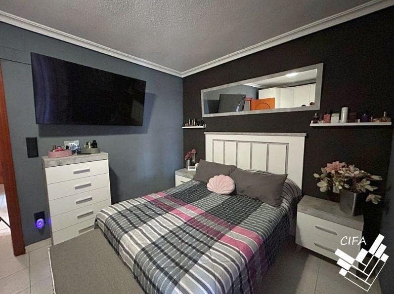 4 sypialnia Dom szeregowy na sprzedaż w Vinaros z garażem - 196 000 € (Ref: 9574655)