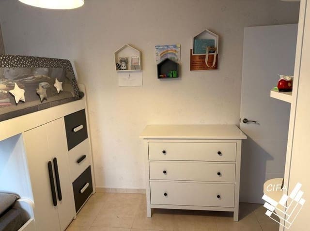 Piso de 3 habitaciones en Vinaròs en venta - 195.000 € (Ref: 9615502)