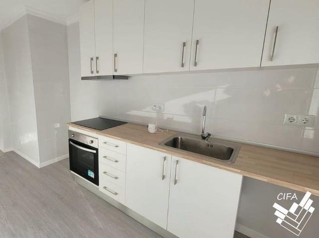 Piso de 3 habitaciones en Alcanar en venta - 106.000 € (Ref: 9619280)