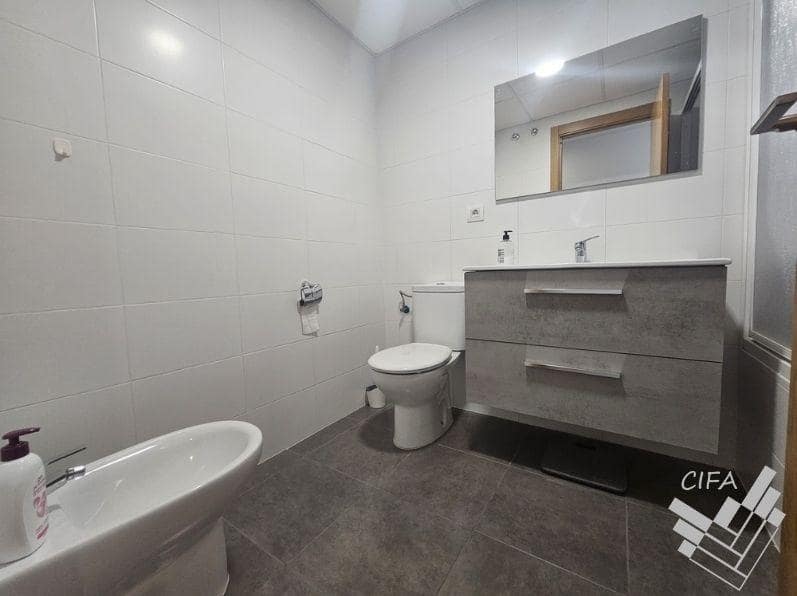 3 slaapkamer Flat te koop in Vinaros - € 175.000 (Ref: 9630018)