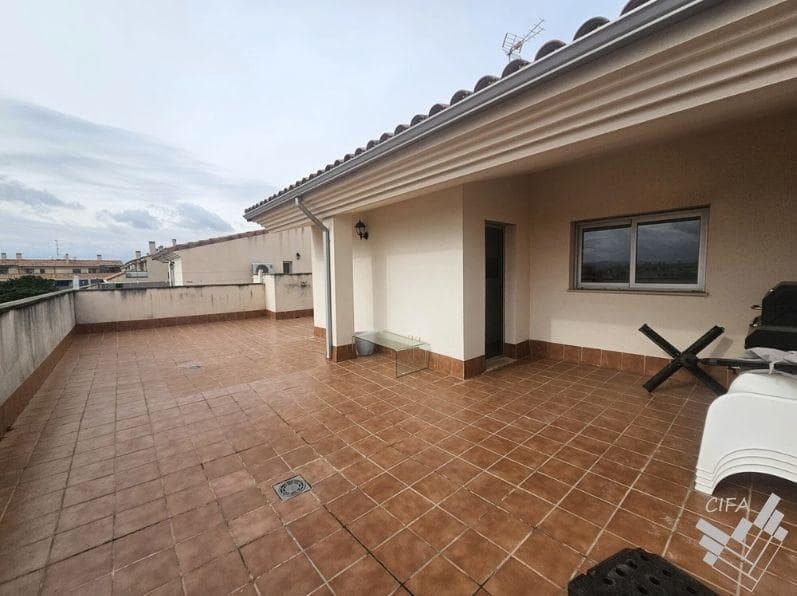 2 bedroom Flat for sale in Sant Jordi with pool - € 180,000 (Ref: 9656143)