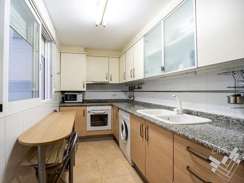 2 bedroom Flat for sale in Vinaros - € 190,550 (Ref: 9686477)