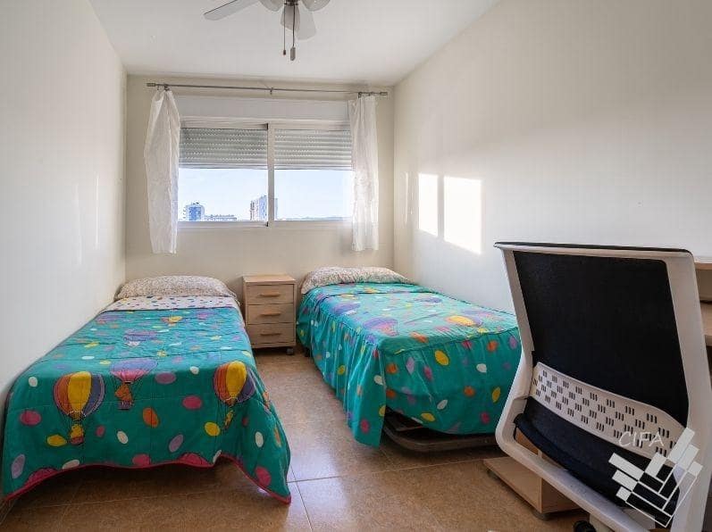 2 bedroom Flat for sale in Vinaros - € 190,550 (Ref: 9686477)