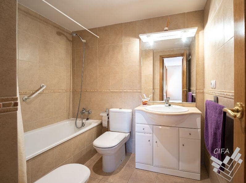 2 bedroom Flat for sale in Vinaros - € 190,550 (Ref: 9686477)