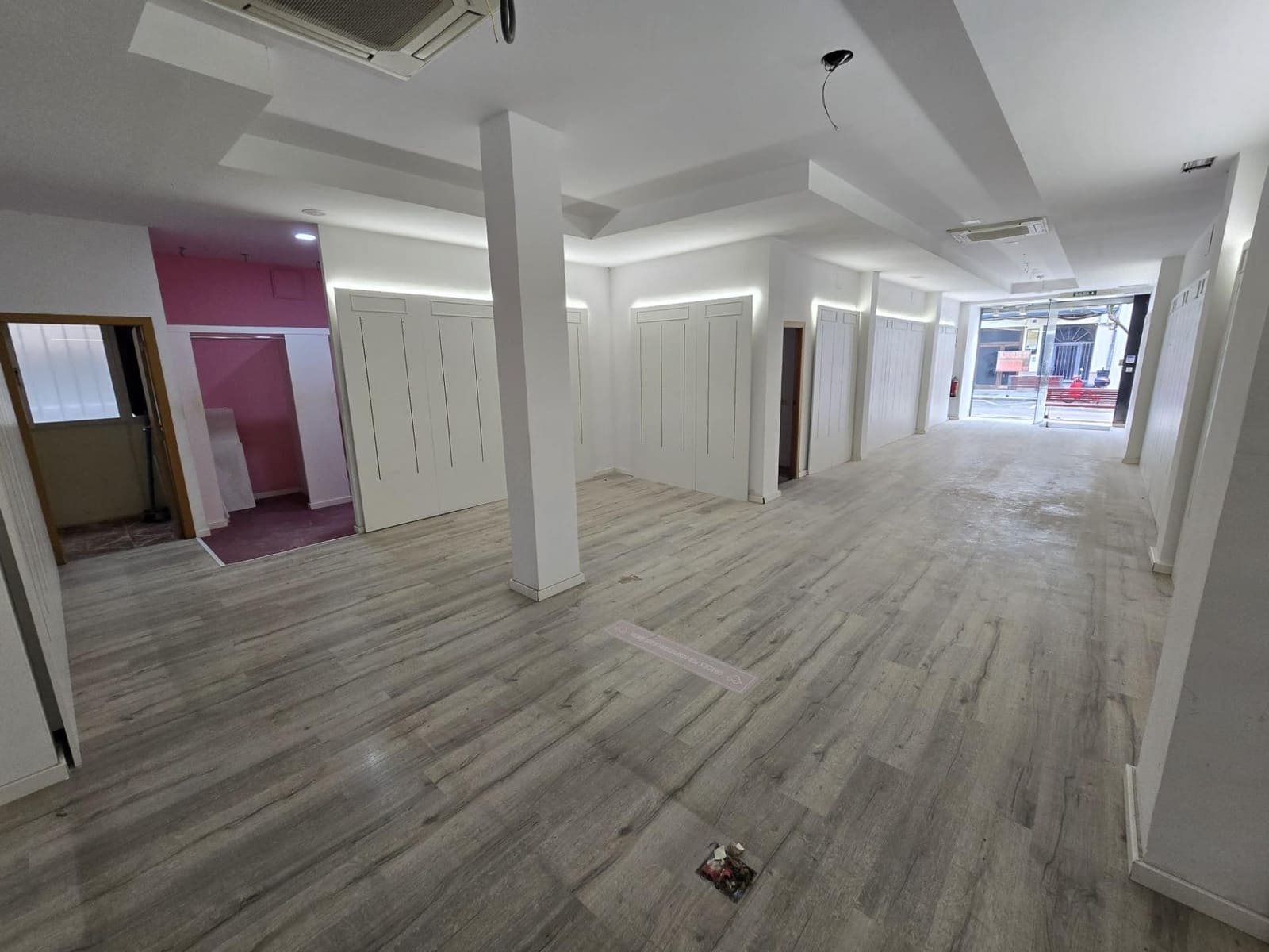 Commercial for rent in Vinaros - € 1,500 (Ref: 9686478)