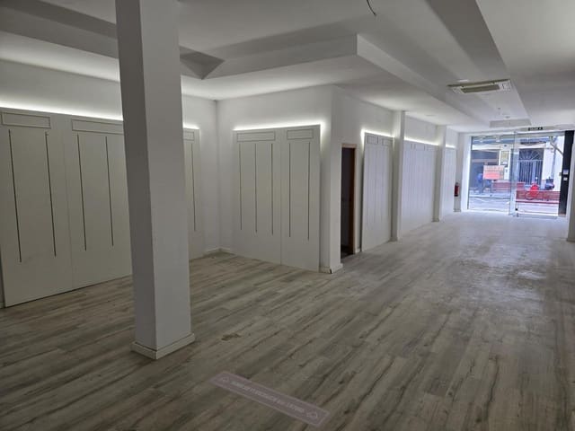 Gewerbe zu vermieten in Vinaròs - 1.500 € (Ref: 9686478)